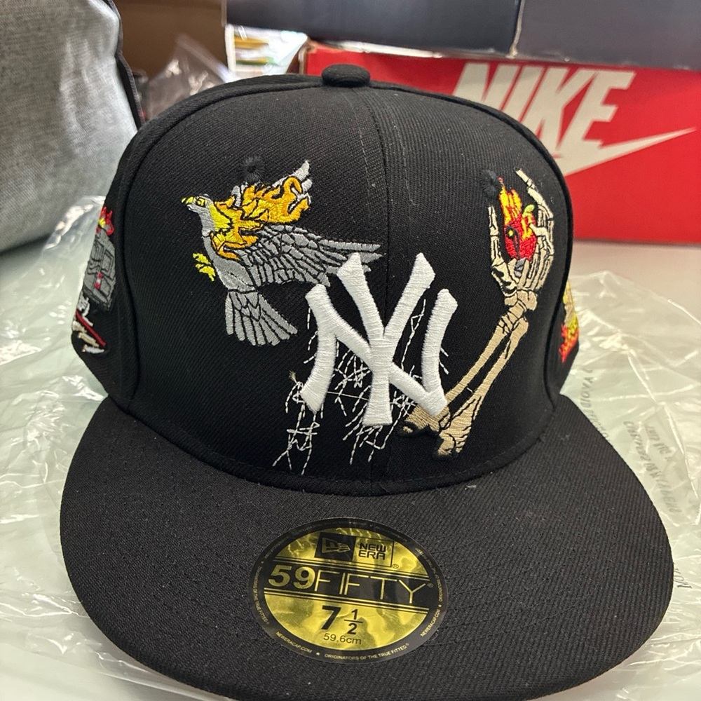 2025 Era Men's Baseball Cap New York Yankees MLB New 59FIFTY Fitted Cap-NWT - Picture 2 of 16